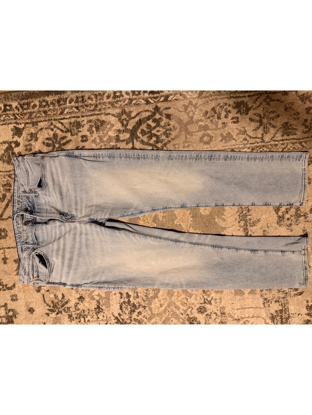 American Eagle light wash jeans